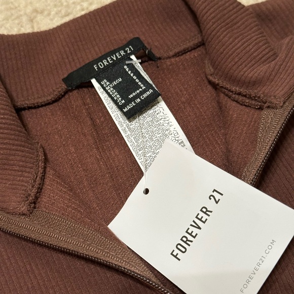 NWT Forever 21 Brown Knit Ribbed Long Sleeve Top - Picture 2 of 4